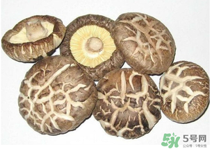 干香菇發(fā)霉了還能吃嗎？干香菇發(fā)霉怎么處理？