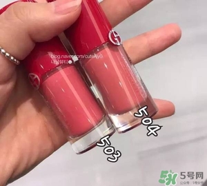 阿瑪尼小胖丁唇釉哪個色最火？阿瑪尼小胖丁唇釉保留了紅管的哪個色？