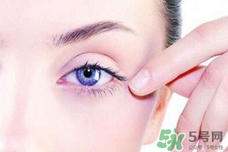 眼睛哭腫了怎么辦？眼睛哭腫了如何快速消腫？