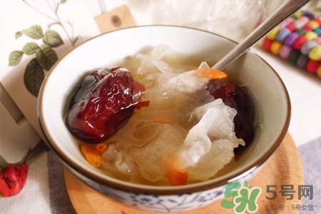 小孩能吃銀耳紅棗湯嗎？寶寶可以喝銀耳紅棗湯嗎？