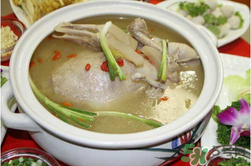 鴨肉和什么煲湯好？鴨肉和什么一起燉好吃？