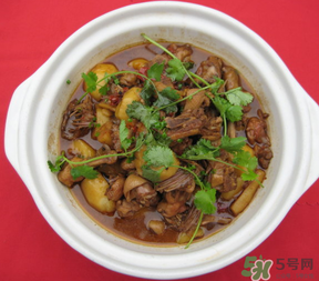 鴨肉可以和土豆一起煮嗎？鴨肉和土豆能一起吃嗎？