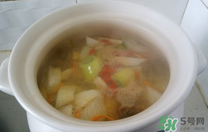 雞肉可以和白蘿卜一起燉湯嗎？雞肉和白蘿卜能一起吃嗎？