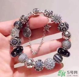 潘多拉的手鐲怎么打開？潘多拉的手鐲怎么帶？