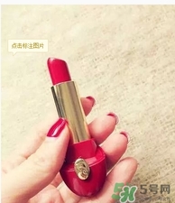 復(fù)古紅口紅適合學(xué)生嗎？復(fù)古紅口紅顯老嗎？