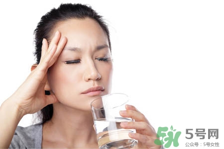 女人血?dú)獠蛔愕谋憩F(xiàn)有哪些？女人血?dú)獠蛔阍趺崔k？