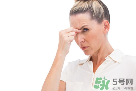 女人血?dú)獠蛔愕谋憩F(xiàn)有哪些？女人血?dú)獠蛔阍趺崔k？