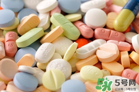 小孩為什么不能吃大人的藥？父母給孩子喂藥需注意