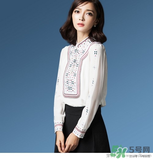 磚紅色口紅配什么妝容？磚紅色口紅適合什么妝？