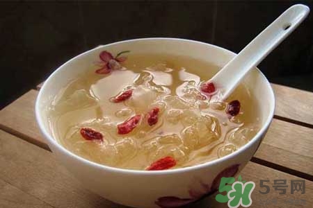 銀耳湯怎么做好吃？銀耳湯怎么吃最有營(yíng)養(yǎng)？