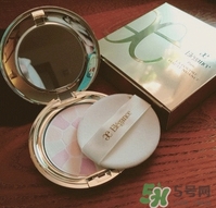 elegance極致歡顏蜜粉怎么樣？elegance蜜粉餅好用嗎？