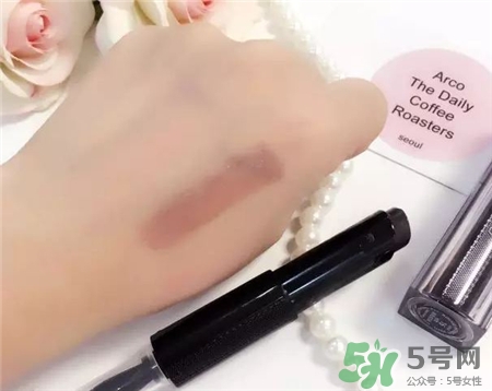 紀(jì)梵希黑色變色唇膏多少錢(qián)?紀(jì)梵希黑色唇膏專(zhuān)柜價(jià)格