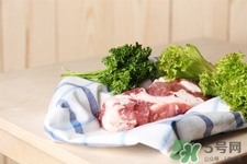 冬天沒有冰箱肉可以放幾天？生肉沒有冰箱怎么保存？