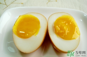 雞蛋可以帶殼蒸嗎？帶殼雞蛋蒸多久能熟？