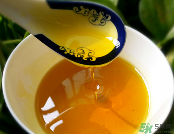 菜籽油好還是花生油好？菜籽油和花生油哪個好？