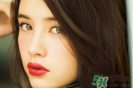 冬天適合什么顏色的頭發(fā)？冬天染什么顏色的頭發(fā)好看？
