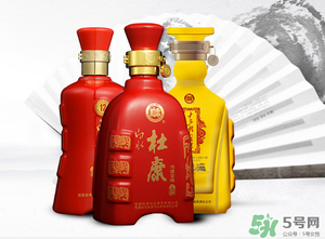 白酒可以帶上飛機(jī)嗎？飛機(jī)可以托運(yùn)白酒嗎？