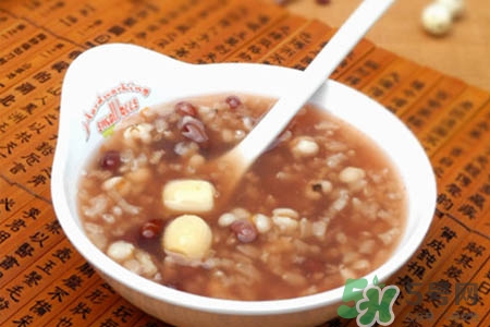 冬天可以喝紅豆薏米粥嗎？冬天喝紅豆薏米粥好嗎？