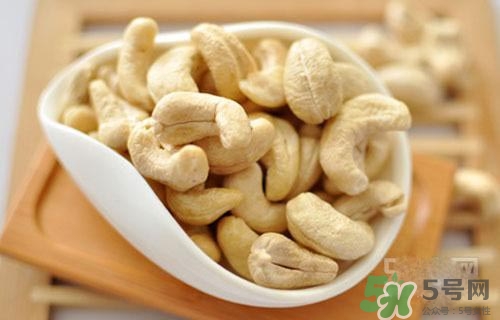 腰果是生吃好還是熟吃好？腰果生吃熟吃哪個(gè)更好吃更營養(yǎng)？