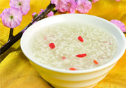 米酒能下奶嗎？產(chǎn)婦喝米酒能下奶嗎？