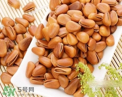 松子和核桃哪個(gè)營(yíng)養(yǎng)價(jià)值更高？松子和核桃哪個(gè)更容易發(fā)胖？