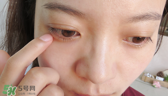 思親膚眼霜怎么樣？skin food眼霜適合年齡