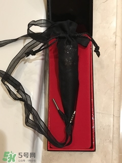 cl黑管口紅和金管有什么區(qū)別？cl黑管和cl金管哪個好？