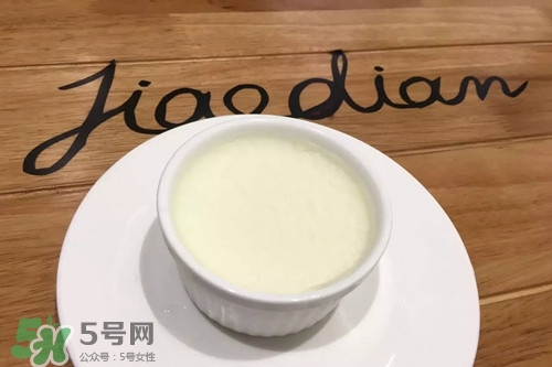 雙皮奶的營(yíng)養(yǎng)價(jià)值有哪些?功效作用是什么