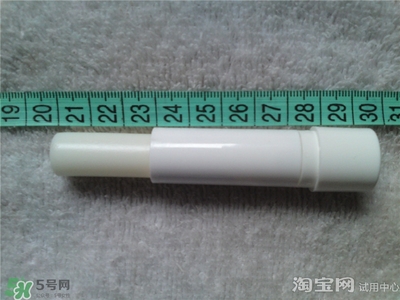妮維雅唇膏和曼秀雷敦唇膏哪個好？妮維雅和曼秀雷敦對比