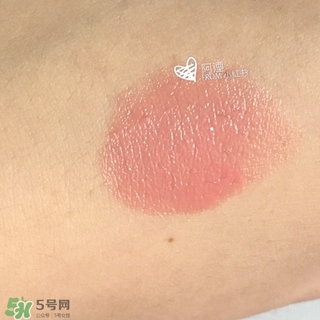 美寶蓮好氣色輕唇膏哪個(gè)顏色好看？美寶蓮好氣色輕唇膏試色