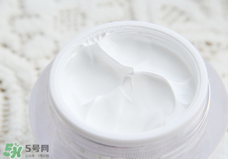 素顏霜會(huì)堵塞毛孔嗎？素顏霜會(huì)不會(huì)堵塞毛孔？