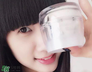 素顏霜會脫妝嗎？素顏霜會不會脫妝？