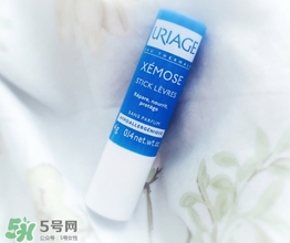 依泉和dhc唇膏哪個(gè)好？依泉唇膏和dhc唇膏哪個(gè)好？
