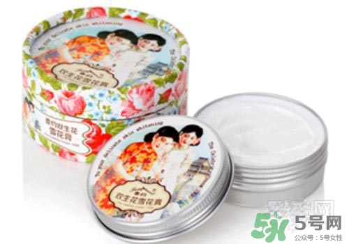 雪花膏適合油性皮膚嗎？油性皮膚可以用雪花膏嗎？