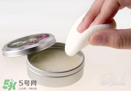 豬油膏和隔離霜哪個先用？豬油膏的使用步驟
