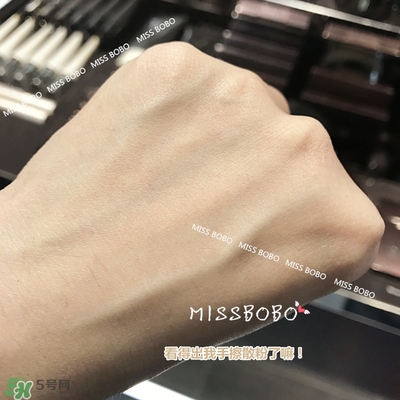 laura羅拉散粉分色號(hào)嗎？羅拉散粉試色