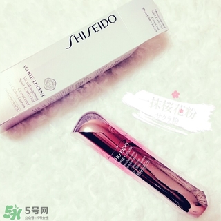 資生堂新透白精華和小燈泡哪個(gè)好？資生堂新透白精華和小燈泡對(duì)比