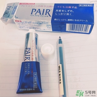 獅王祛痘膏和白兔祛痘膏哪個好？獅王祛痘膏和樂敦cc哪個好？