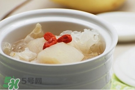 冬天濕氣重喝什么湯？適宜冬季的5款祛濕湯