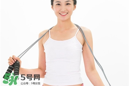 冬天跳繩可以減肥嗎？冬季跳繩瘦身的正確方法