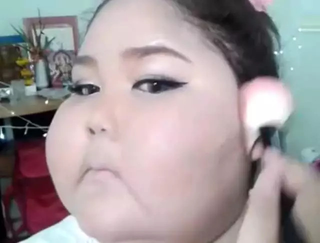 臉胖怎么化妝好看？臉大怎么化妝好看