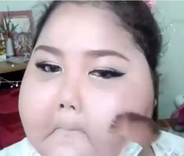 臉胖怎么化妝好看？臉大怎么化妝好看