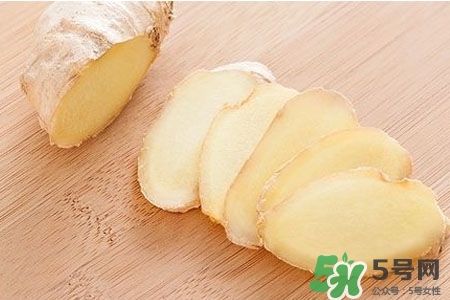 口含生姜片止咳嗎？姜治咳嗽嘔吐小秘方