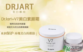 長痘痘可以用素顏霜嗎？素顏霜適合痘痘肌嗎？