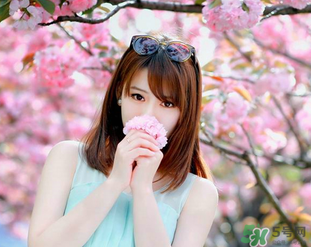 重瞼術(shù)是什么？重瞼術(shù)是永久的嗎？