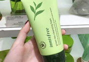 悅詩風(fēng)吟綠茶洗面奶真假辨別 悅詩風(fēng)吟綠茶洗面奶真假對(duì)比圖