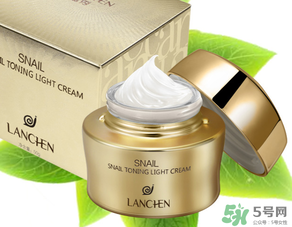 藍(lán)秀素顏霜怎么用？藍(lán)秀素顏霜使用方法