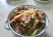 臘肉長(zhǎng)毛了還能吃嗎？臘肉長(zhǎng)白毛了還能吃嗎？