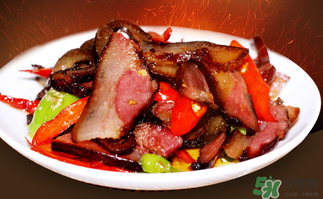 腌咸肉一斤肉放多少鹽？腌咸肉一斤肉放鹽比例
