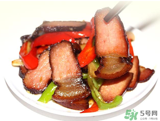 腌肉長蛆還能吃嗎？腌肉長蛆的原因